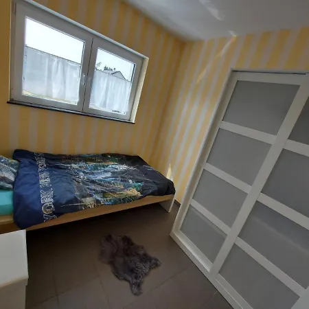 Several Different Rooms, Newly Furnished, In A New House In Séjour chez l'habitant Vichten