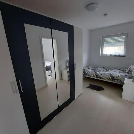 Séjour chez l'habitant Several Different Rooms, Newly Furnished, In A New House In Vichten